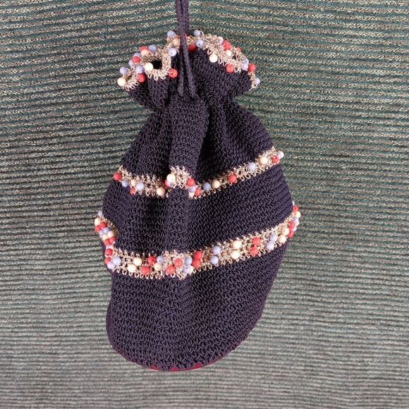 Vintage 40s or 50s Beaded, Crocheted  Handbag, With Authentic Era Accessories - Picture 7 of 15